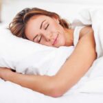 The Importance of Creating a Sleep Routine in Recovery