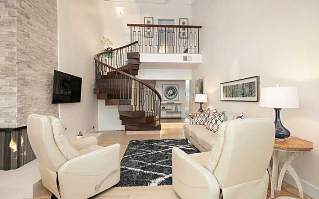 Private, Comfortable Setting